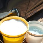 Mycie auta na dwa wiadra – jak działa, kiedy warto i jak ograniczyć ryzyko rys